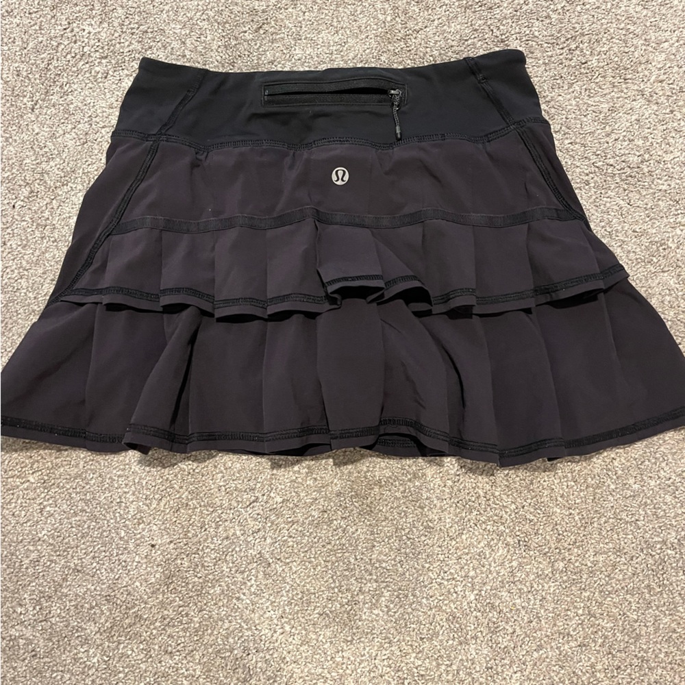 Lululemon running skirt size 2